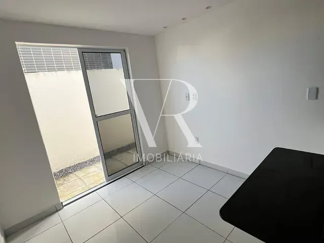 Apartamento 2 quartos e 1 banheiro, à venda, no bairro Paratibe em João Pessoa