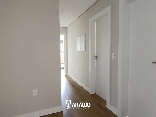 Apartamento 3 quartos e 1 banheiro, para alugar, no bairro Centro em Itajaí