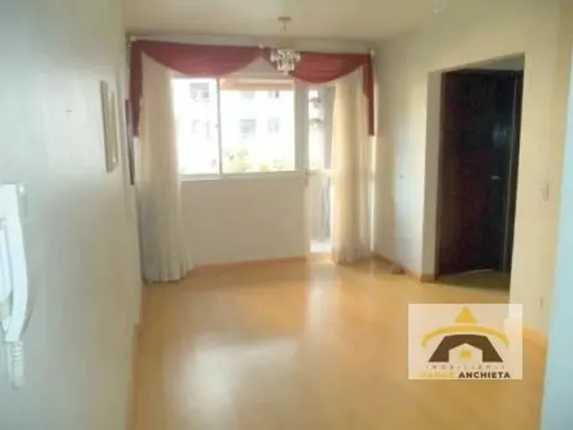 Apartamento 2 quartos e 1 banheiro, à venda, no bairro Champagnat em Curitiba