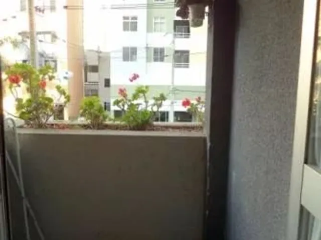 Apartamento 2 quartos e 1 banheiro, à venda, no bairro Champagnat em Curitiba