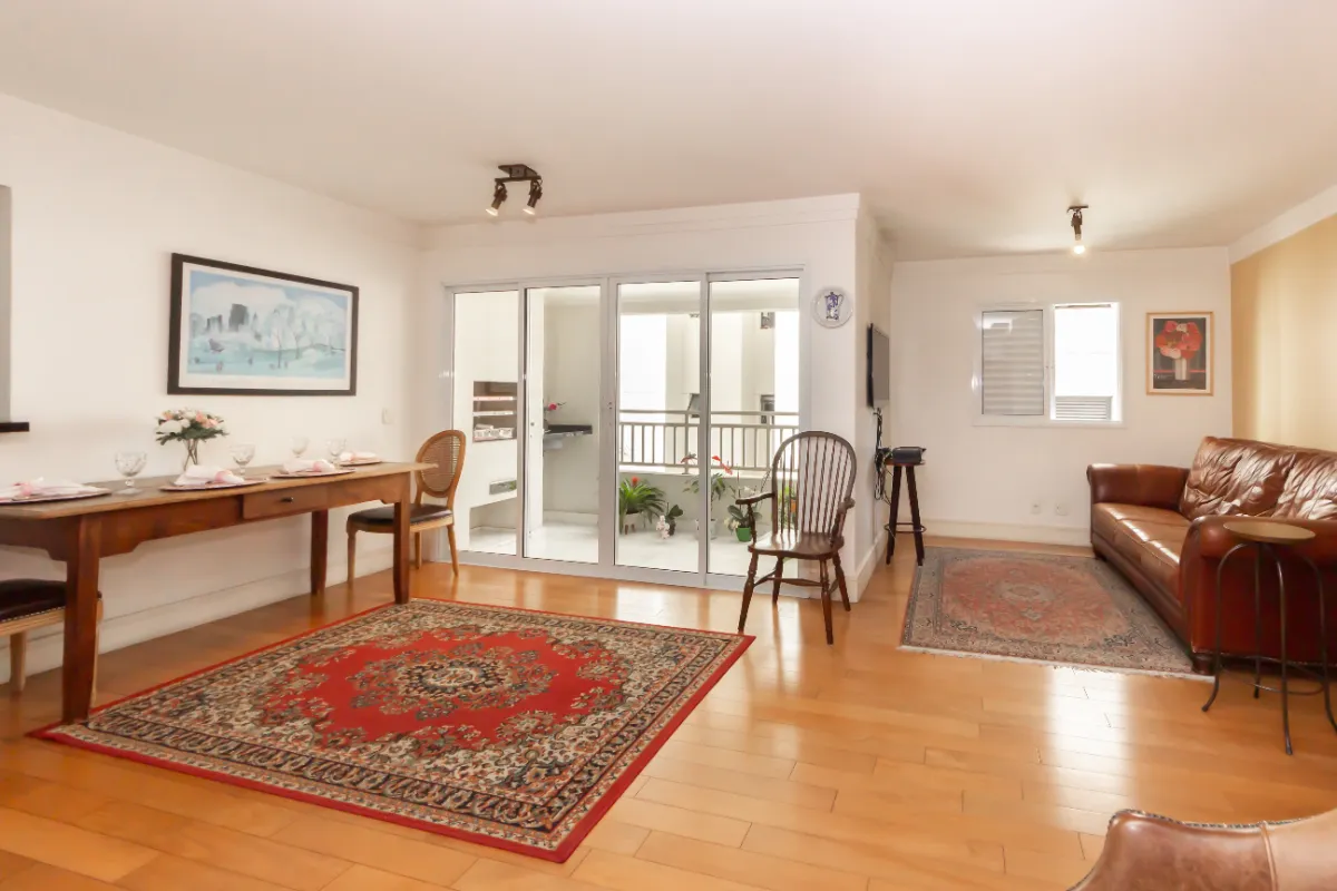 Apartamento para venda em Vila Cordeiro com 2 quartos, sendo 2 suítes, 96m²