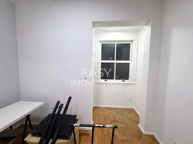 Apartamento com 41m², à venda, no bairro Catete em Rio de Janeiro