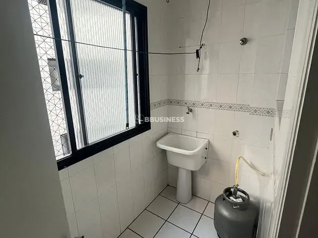 Apartamento com 56m² 1 quarto e 1 banheiro, à venda, no bairro Ocian em Praia Grande
