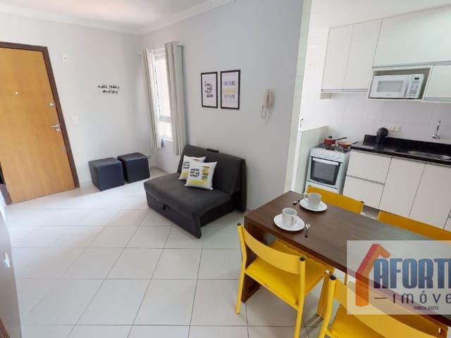 Apartamento 1 quarto e 1 banheiro, à venda, no bairro Centro em Curitiba