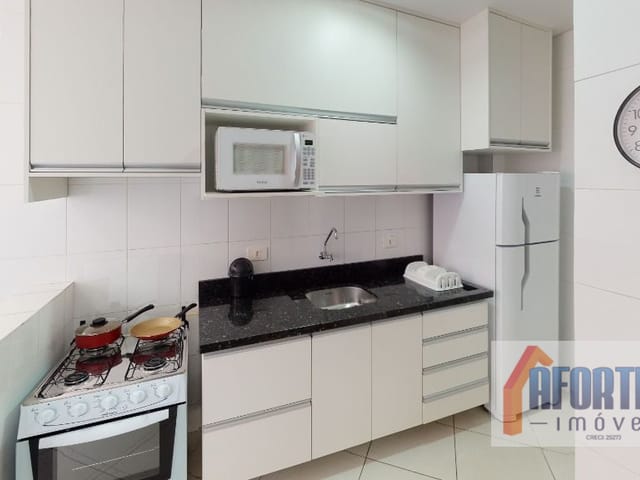 Apartamento 1 quarto e 1 banheiro, à venda, no bairro Centro em Curitiba