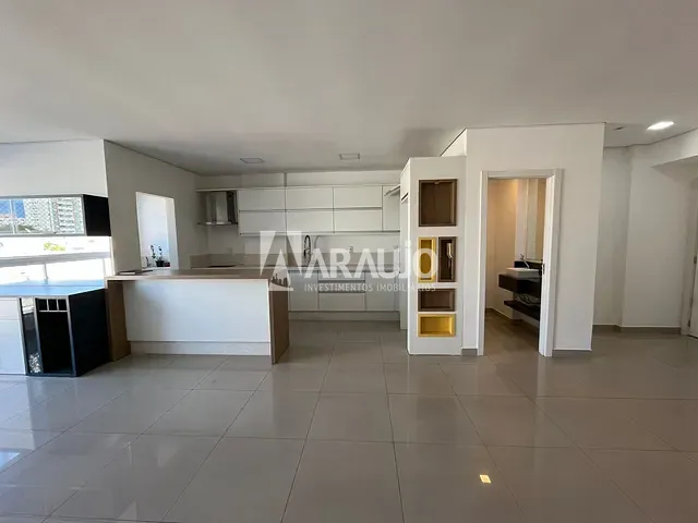 Apartamento 2 quartos e 4 banheiros, à venda, no bairro Centro em Itajaí