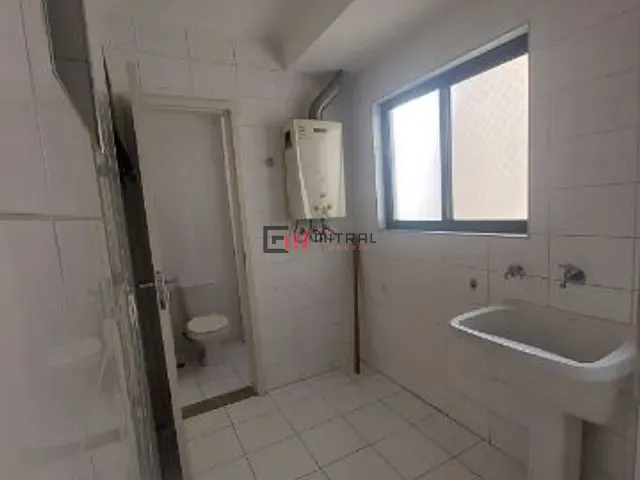 Apartamento com 187m² 3 quartos e 4 banheiros, à venda, no bairro Centro em Londrina