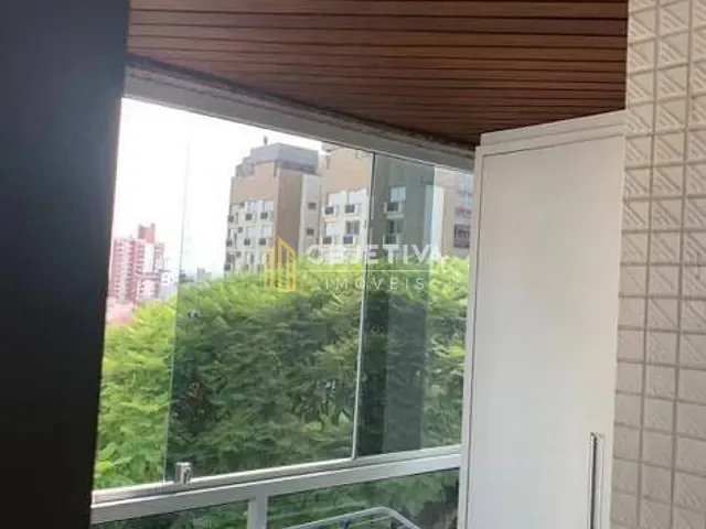 Apartamento 4 quartos e 4 banheiros, à venda, no bairro Floresta em Porto Alegre