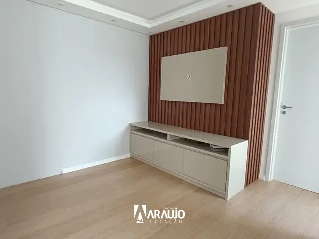 Apartamento 2 quartos e 1 banheiro, para alugar, no bairro Espinheiros em Itajaí