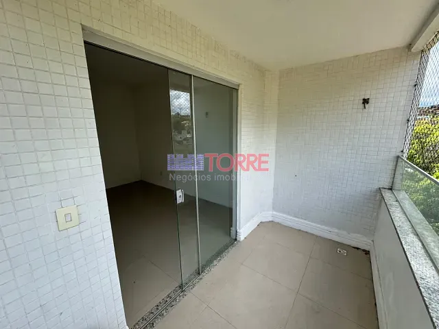 Apartamento 3 quartos e 2 banheiros, à venda, no bairro Góes Calmon em Itabuna