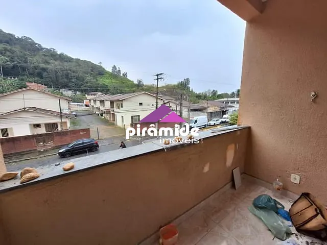 Apartamento com 82m² 2 quartos e 1 banheiro, à venda, no bairro Centro em Caraguatatuba