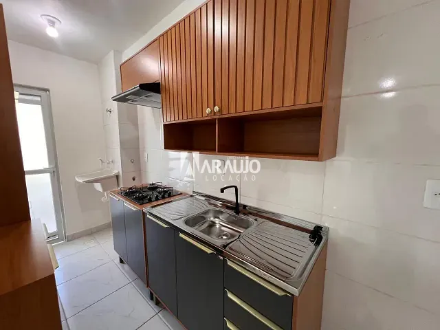 Apartamento 2 quartos e 1 banheiro, para alugar, no bairro Espinheiros em Itajaí