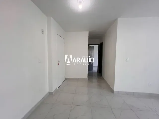 Apartamento 2 quartos e 1 banheiro, para alugar, no bairro Espinheiros em Itajaí