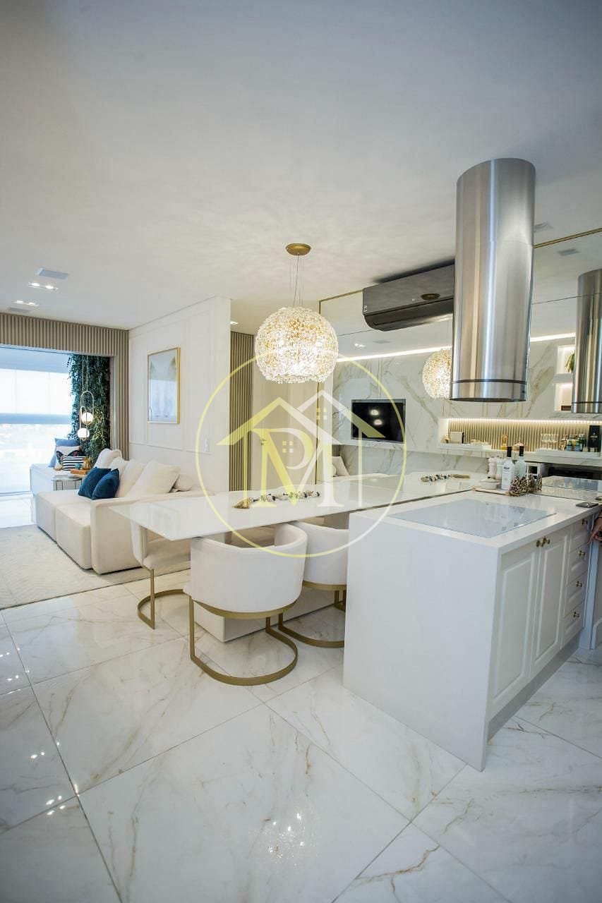 Apartamento à venda com 2 quartos, 73m² - Foto 2