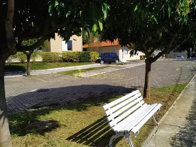Apartamento 2 quartos e 1 banheiro, à venda ou para alugar, no bairro Santana em Pindamonhangaba