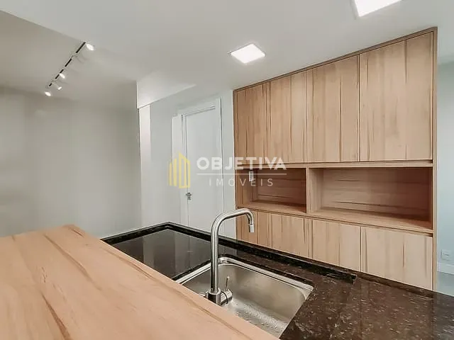 Apartamento 2 quartos e 1 banheiro, à venda ou para alugar, no bairro Petrópolis em Porto Alegre