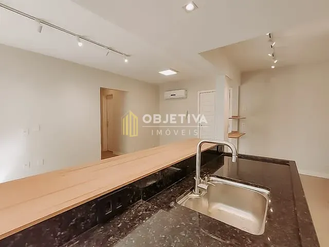 Apartamento 2 quartos e 1 banheiro, à venda ou para alugar, no bairro Petrópolis em Porto Alegre