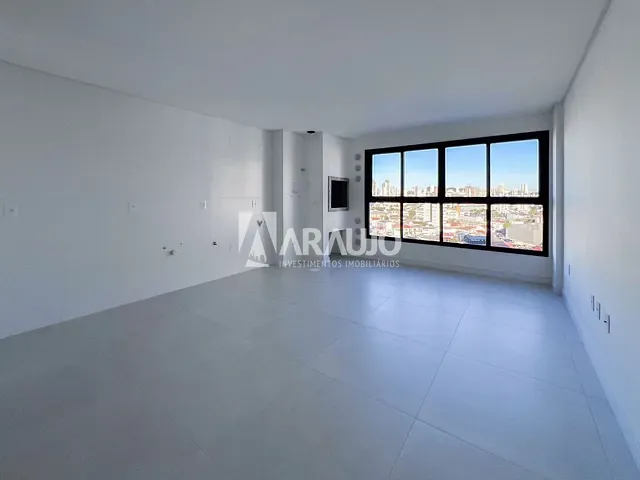 Apartamento 2 quartos e 2 banheiros, à venda, no bairro São João em Itajaí
