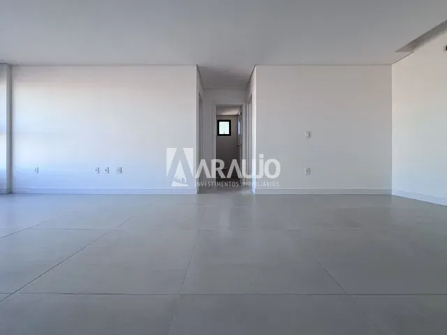Apartamento 2 quartos e 2 banheiros, à venda, no bairro São João em Itajaí