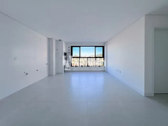Apartamento 2 quartos e 2 banheiros, à venda, no bairro São João em Itajaí