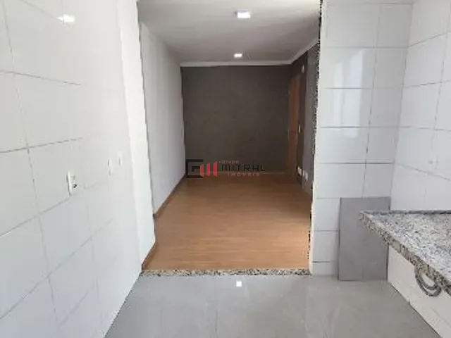 Apartamento 2 quartos e 1 banheiro, à venda, no bairro Cidade Industrial 2 em Londrina