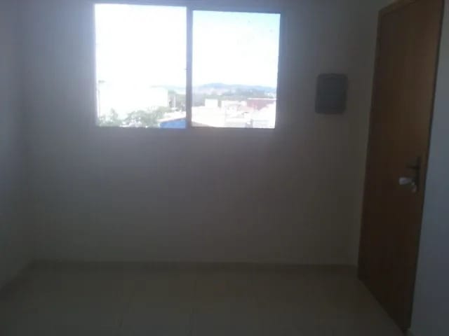 Apartamento 2 quartos e 2 banheiros, à venda, no bairro Vista Alegre em Taubaté