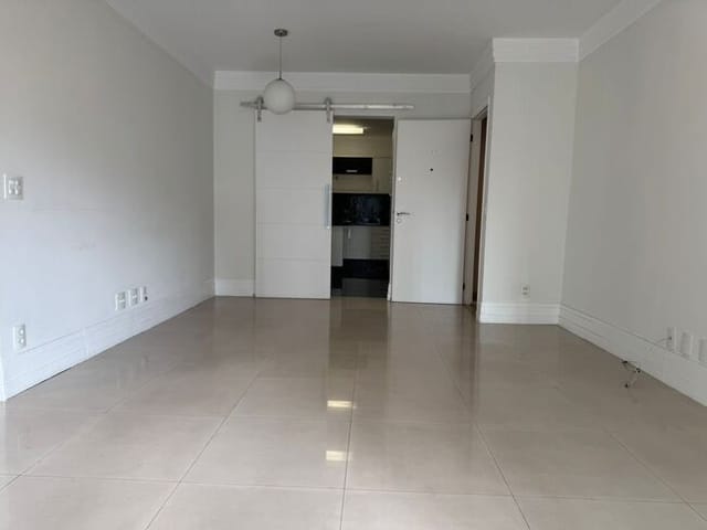 Foto do Apartamento - Apartamento para venda em Moema com 3 quartos, sendo 1 suíte , 104m² | Correteria Imóveis