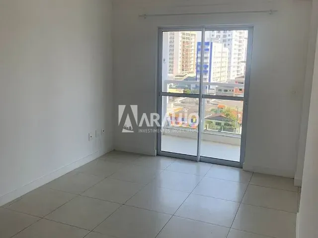 Apartamento 3 quartos e 2 banheiros, à venda, no bairro Centro em Itajaí
