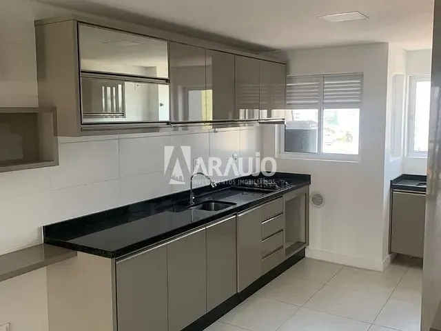 Apartamento 3 quartos e 2 banheiros, à venda, no bairro Centro em Itajaí