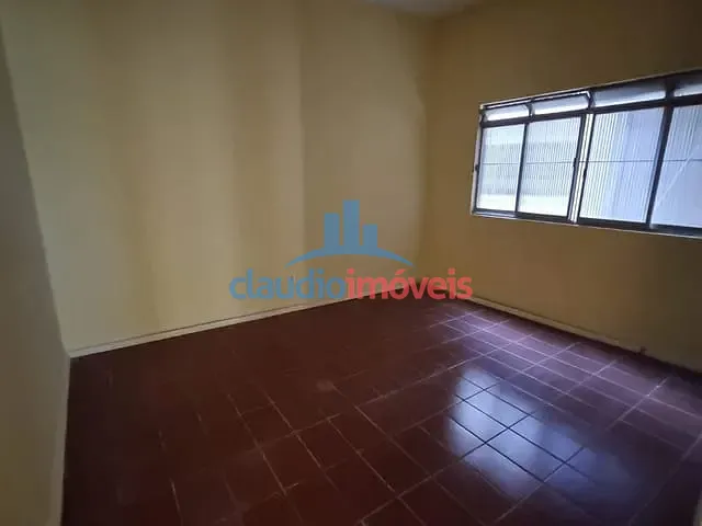Apartamento 2 quartos e 1 banheiro, à venda ou para alugar, no bairro Ano Bom em Barra Mansa