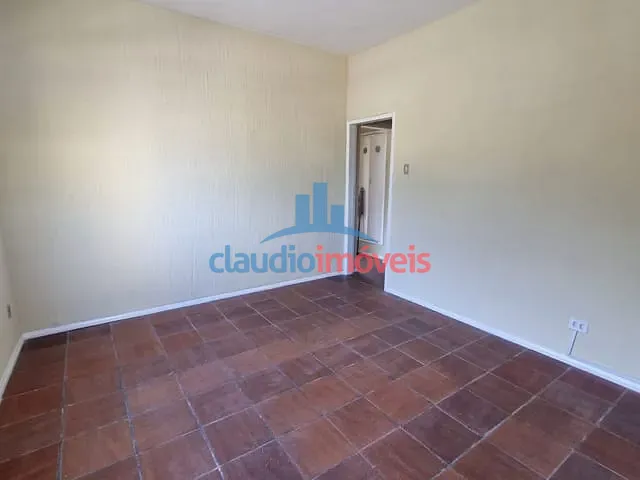 Apartamento 2 quartos e 1 banheiro, à venda ou para alugar, no bairro Ano Bom em Barra Mansa