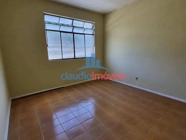 Apartamento 2 quartos e 1 banheiro, à venda ou para alugar, no bairro Ano Bom em Barra Mansa