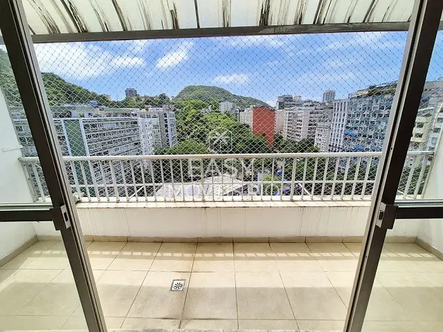 Apartamento com 140m² 2 quartos e 4 banheiros, à venda, no bairro Copacabana em Rio de Janeiro