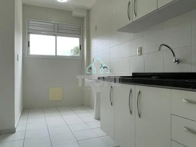 Apartamento com 65m² 2 quartos e 2 banheiros, para alugar, no bairro Parque Senhor do Bonfim em Taubaté