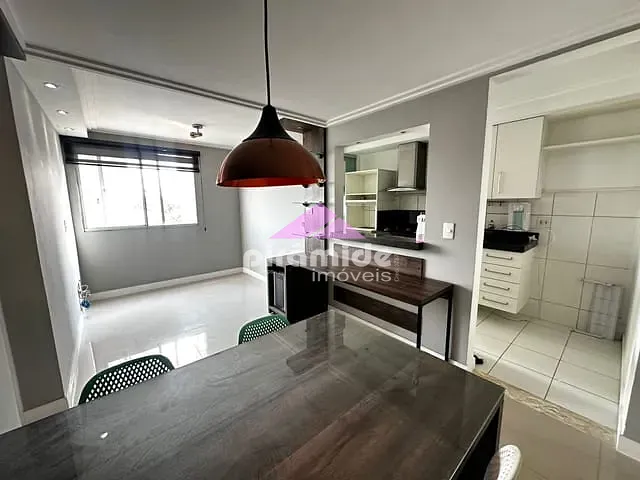 Apartamento 2 quartos e 1 banheiro, à venda, no bairro Parque Industrial em São José dos Campos