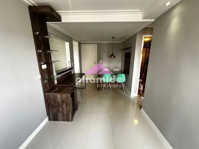 Apartamento 2 quartos e 1 banheiro, à venda, no bairro Parque Industrial em São José dos Campos