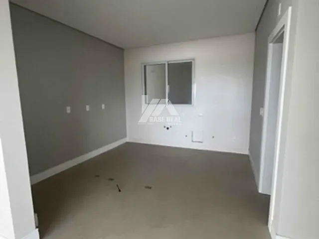 Apartamento com 289m² 4 quartos e 2 banheiros, à venda ou para alugar, no bairro Oficinas em Ponta Grossa