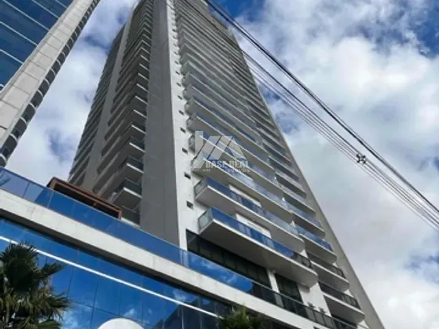 Apartamento com 289m² 4 quartos e 2 banheiros, à venda ou para alugar, no bairro Oficinas em Ponta Grossa
