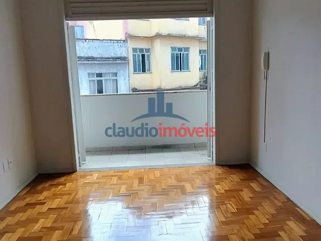 Apartamento 2 quartos e 1 banheiro, para alugar, no bairro Ano Bom em Barra Mansa