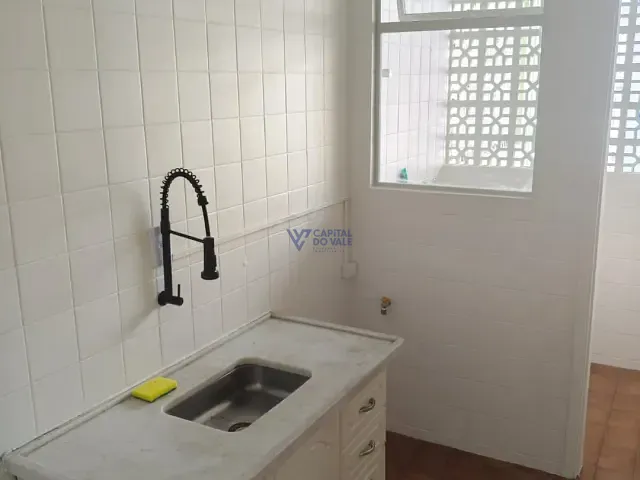Apartamento 2 quartos e 1 banheiro, para alugar, no bairro Parque Residencial Aquarius em São José dos Campos