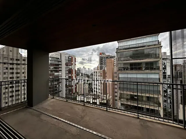 Apartamento com 167m² 3 quartos e 5 banheiros, à venda, no bairro Vila Nova Conceição em São Paulo