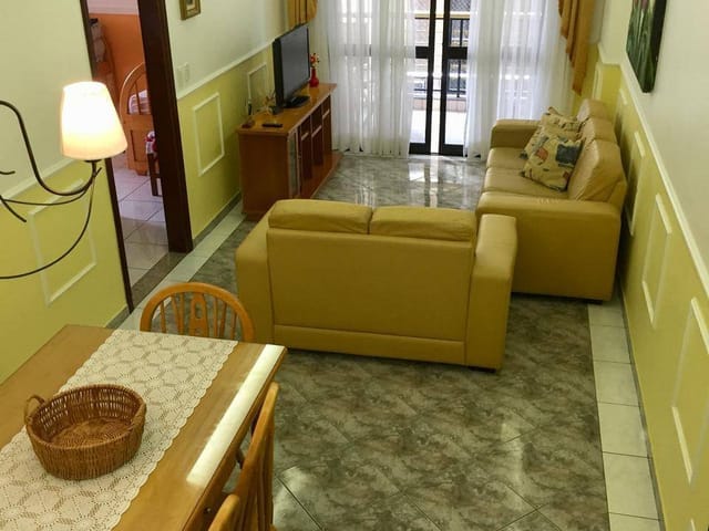 Foto do Apartamento - De Frente Para a Praia 🏖️ — Apartamento com Vista Mar, 86m² com 2 Dormitórios, 1 Vaga de Garagem, Condomínio com Piscina! | Organização Imobiliária Açores