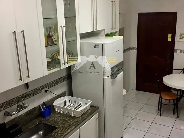 Apartamento com 86m² 2 quartos e 1 banheiro, à venda, no bairro Guilhermina em Praia Grande