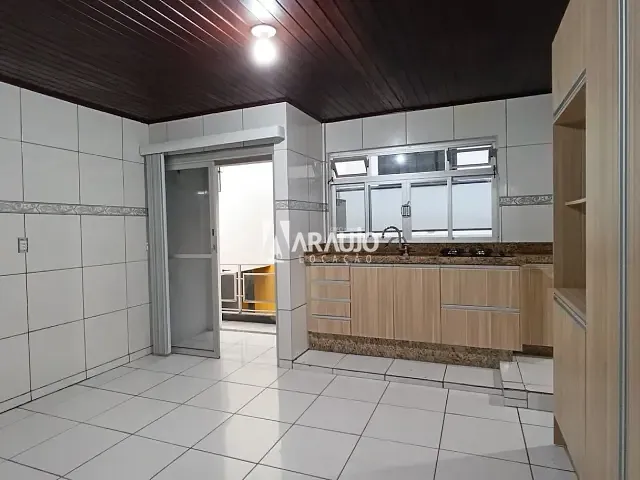 Apartamento 3 quartos e 1 banheiro, para alugar, no bairro São Vicente em Itajaí