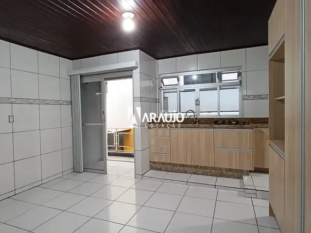 Apartamento 3 quartos e 1 banheiro, para alugar, no bairro São Vicente em Itajaí