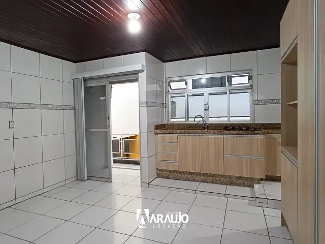 Apartamento 3 quartos e 1 banheiro, para alugar, no bairro São Vicente em Itajaí