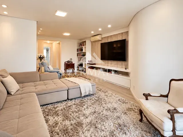 Apartamento com 311m² 4 quartos e 4 banheiros, à venda ou para alugar, no bairro Ponta Aguda em Blumenau