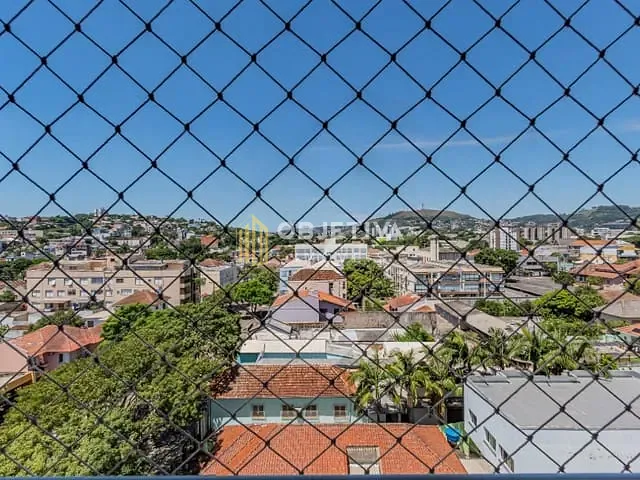 Apartamento com 106m² 3 quartos e 2 banheiros, à venda, no bairro Medianeira em Porto Alegre