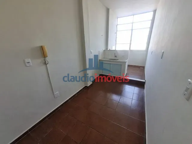Apartamento 1 quarto e 1 banheiro, para alugar, no bairro Ano Bom em Barra Mansa