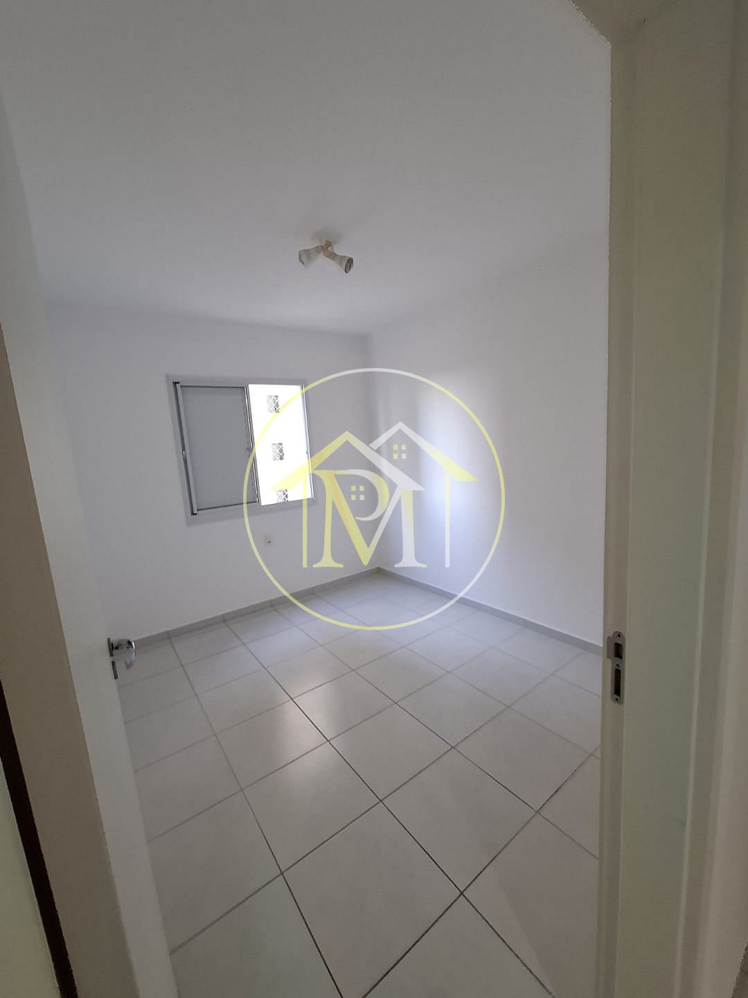 Apartamento para alugar com 3 quartos, 90m² - Foto 5